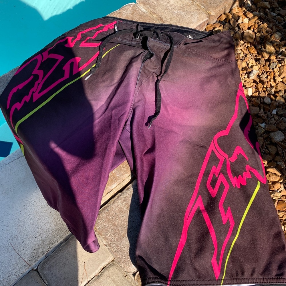 Men's FOX swim board trunks